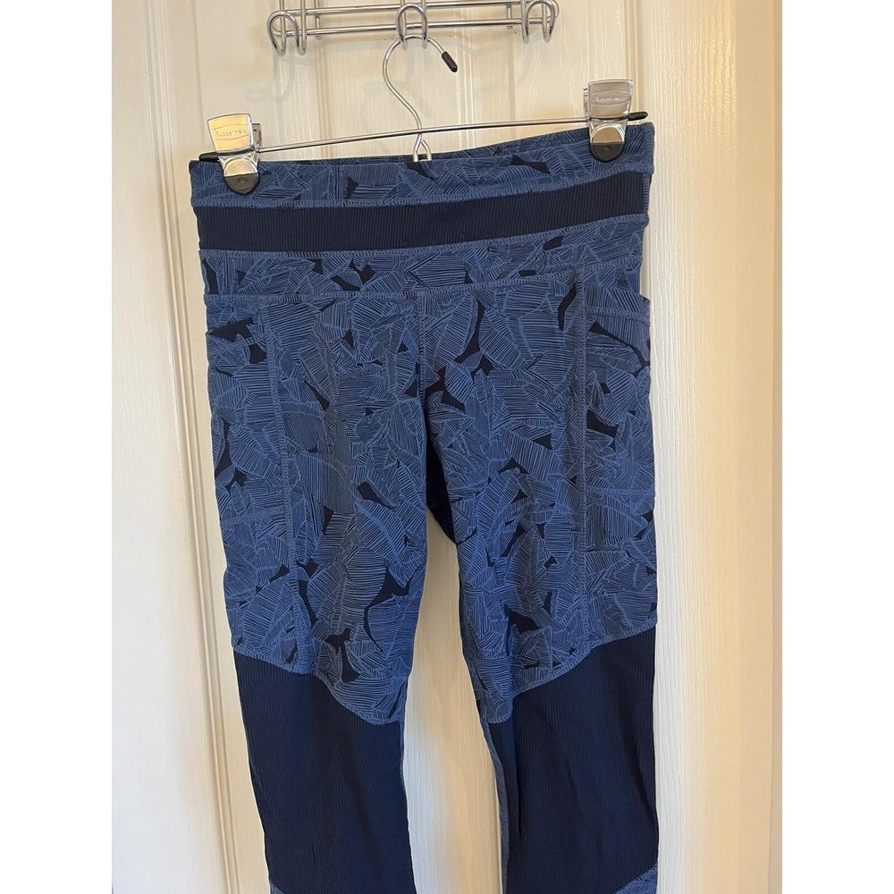Athleta Leggings Womens Small Blue Good Tropical Excursion Leaf Print Ribbed